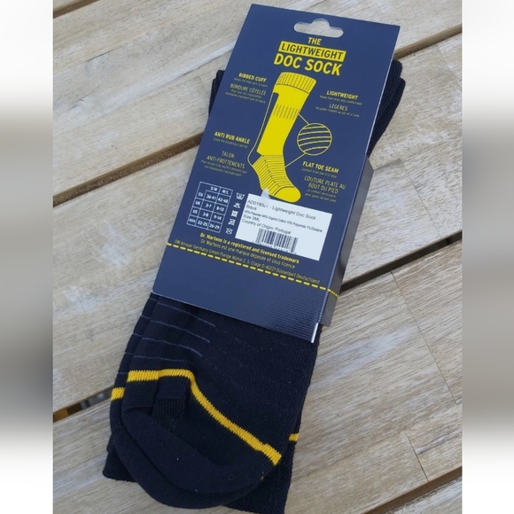 NWT Unisex Dr. Martens The Lightweight Doc Black Socks with Yellow Accents - Picture 5 of 7